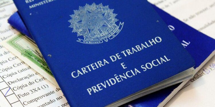 Paraíba inicia semana com mais de 800 vagas de emprego em João Pessoa e oito cidades