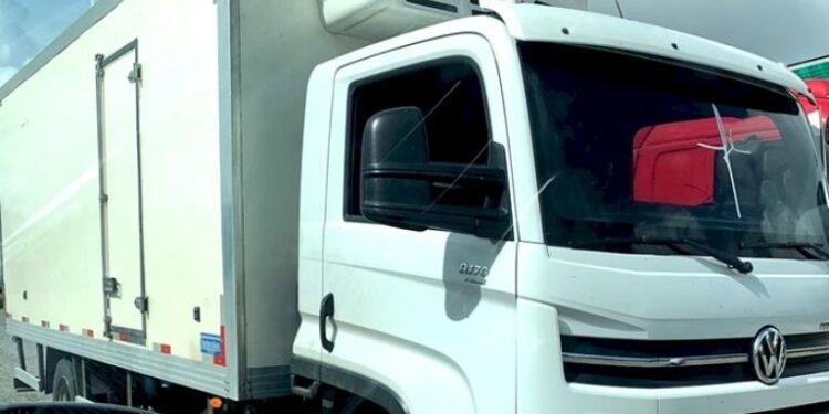 Carga irregular: Mais de três toneladas de queijo são apreendidas pela Secretaria da Fazenda na BR-101