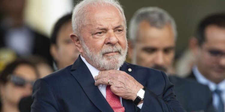 Ipespe: Aprovação do governo Lula sobe para 52% em nova pesquisa
