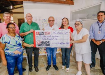 Maior Parceiro: Cícero Lucena libera recursos para apoiar a Vila Vicentina