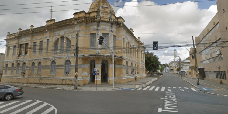 STJ confirma decisão que obriga Academia de Comércio Epitácio Pessoa desocupar prédio da UFPB