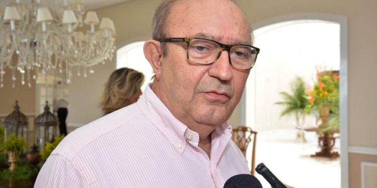 Juiz determina afastamento de Buega Gadelha da presidência da Fiep