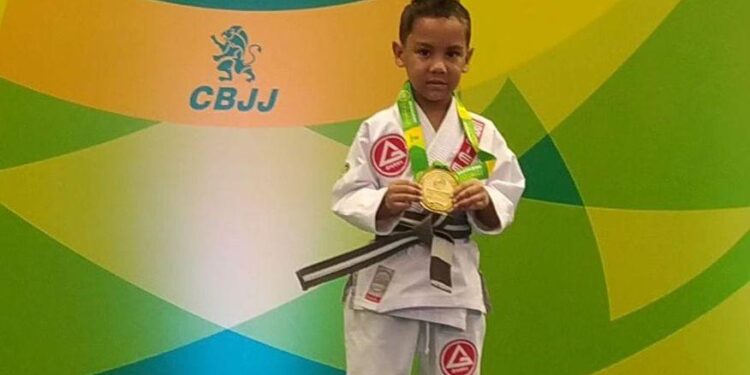 Aos cinco anos, paraibano Heytor Henrique brilha em São Paulo e é campeão Brasileiro de Jiu-Jitsu Kids