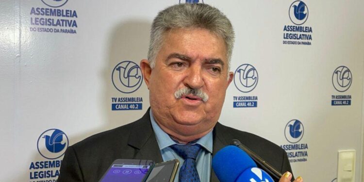 Deputado João Gonçalves faz apelo para que TRE-PB julgue cassação da prefeita de Bayeux