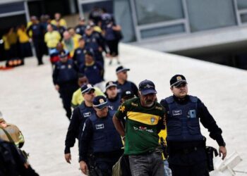 Ministro Alexandre de Moraes manda soltar mais 40 presos nos atos golpistas