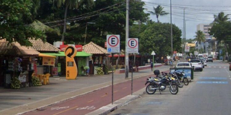 Dois homens são mortos durante ataque a tiros em quiosque na orla de João Pessoa