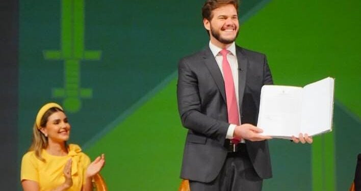 Bruno Cunha Lima toma posse pela segunda vez como prefeito de Campina Grande