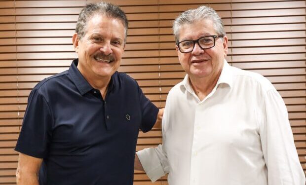 Deputado Tião Gomes destaca transparência e eficiência do governo João Azevêdo em solenidade de prestação de contas das obras e ações